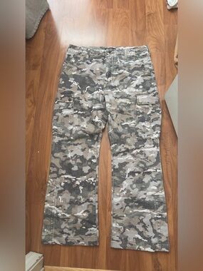 Amiri M65 Camouflage Print Denim Kick Flare Leg Cargo Pocket Jeans 32